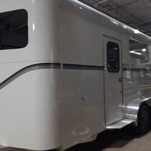 83028365570b6a4e97b93abf5440b38d